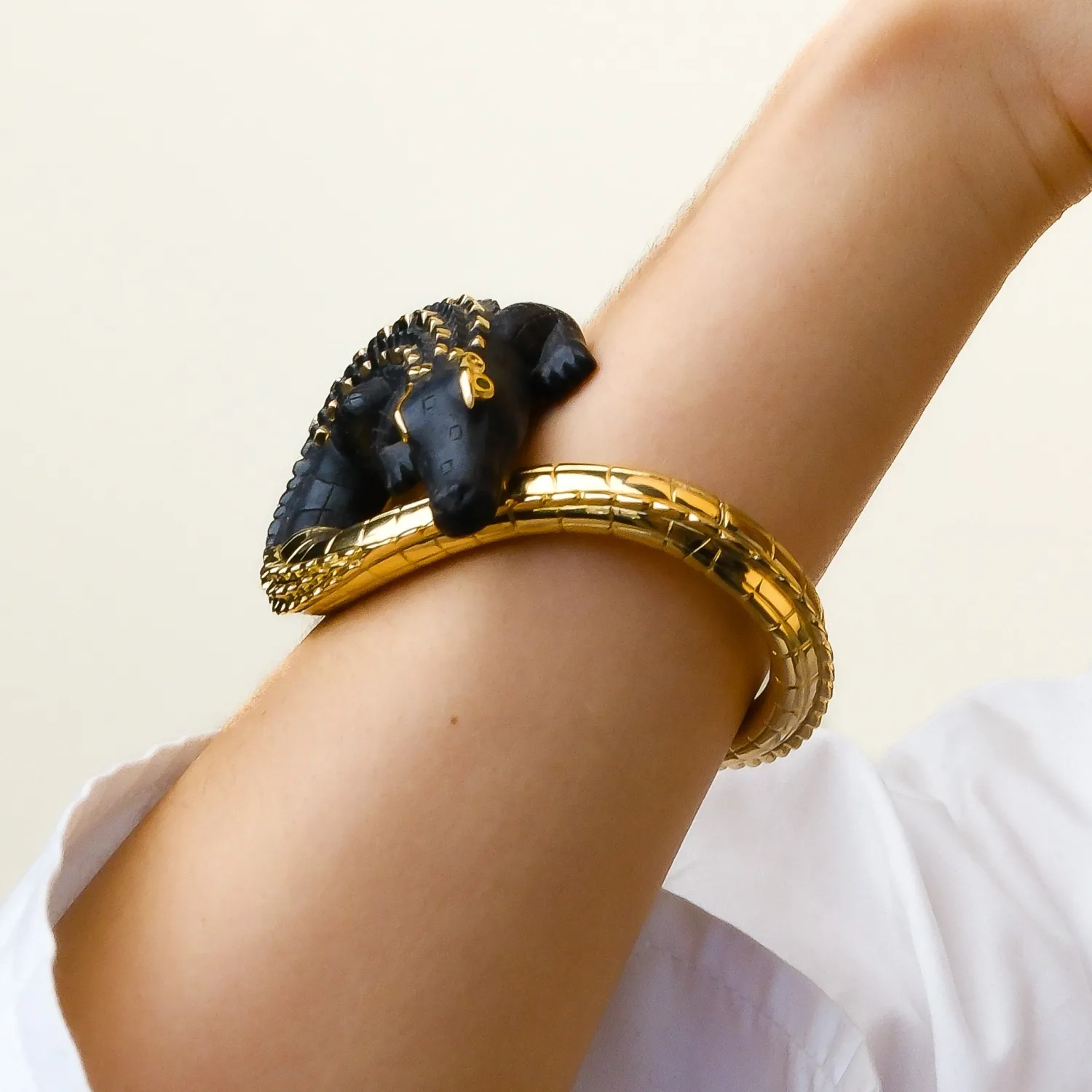 Bibi van der Velden Alligator Ebony Wood Twist Bangle Fashion