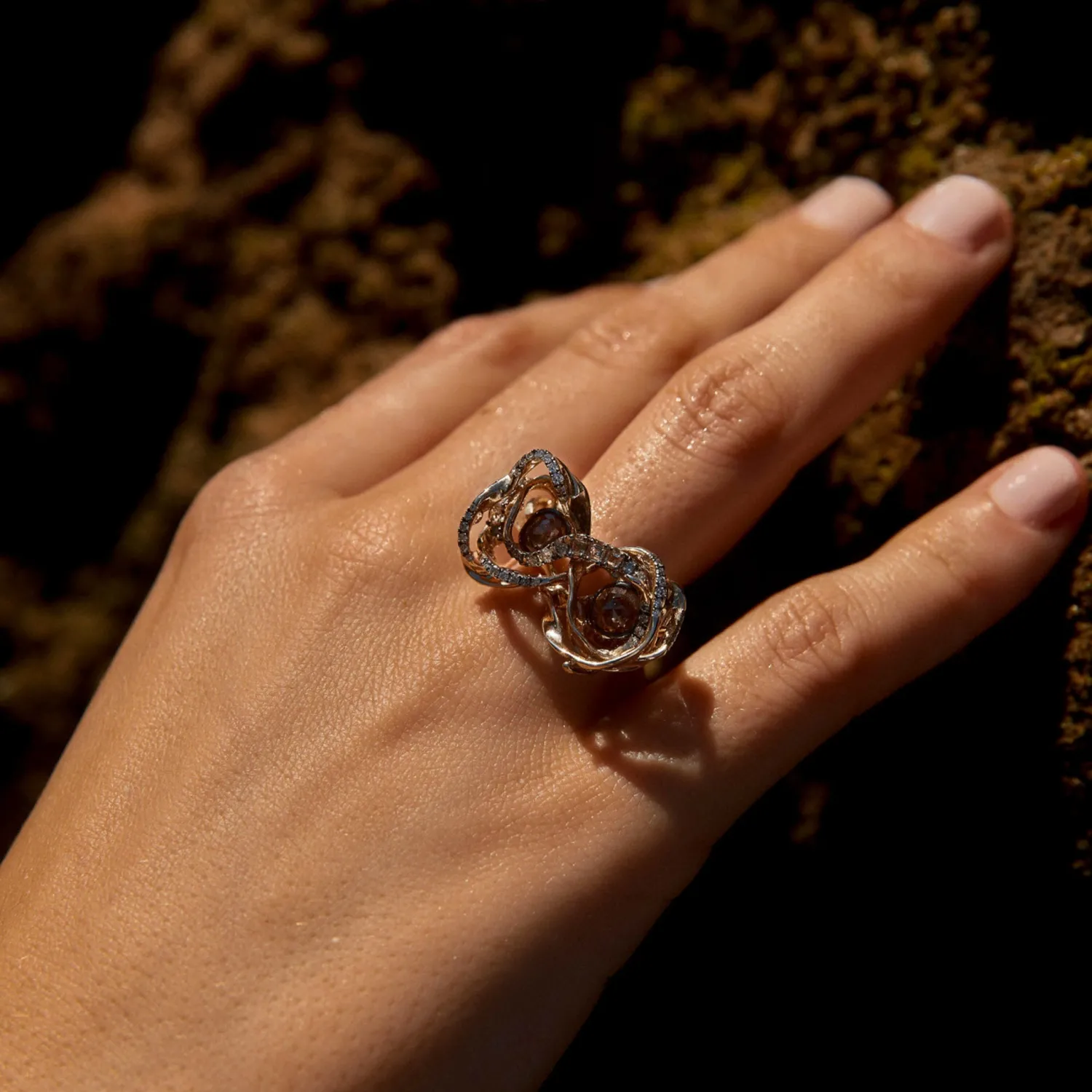 Bibi van der Velden Diamond Möbius Infinity Ring Online