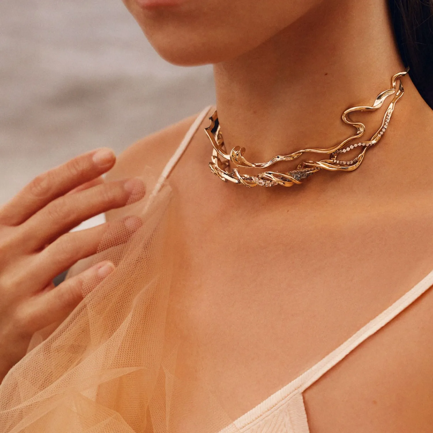 Bibi van der Velden Diamond Smoke Fume Choker Shop